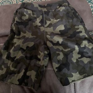 Under Armor Camo shorts